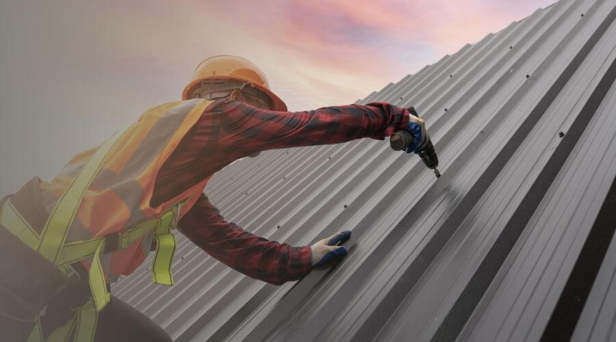 Professional residential roofers in Cambridge, IA